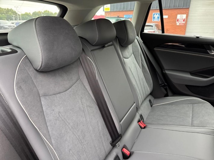  VOLKSWAGEN PASSAT 1.5 eTSI Life 5dr DSG 5844362