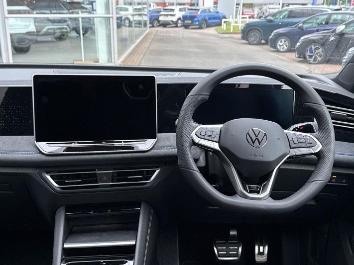  VOLKSWAGEN TIGUAN 2.0 TDI R-Line 5dr DSG 5589781