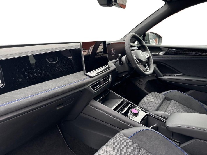  VOLKSWAGEN TIGUAN 2.0 TDI R-Line 5dr DSG
