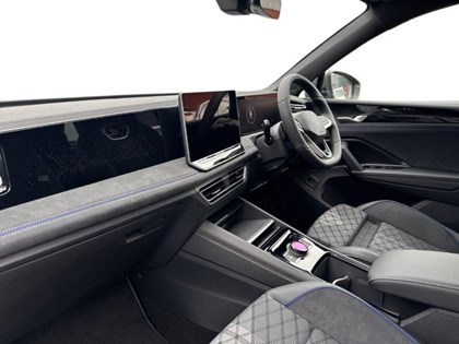 VOLKSWAGEN TIGUAN 2.0 TDI R-Line 5dr DSG