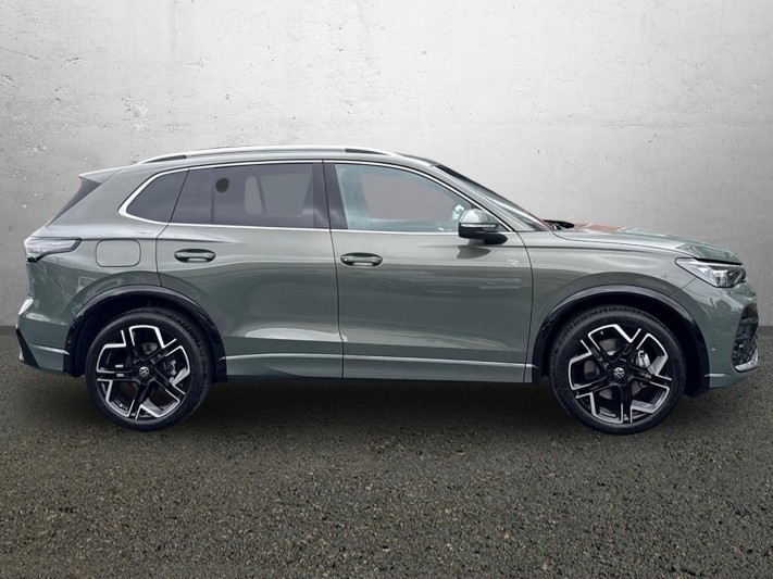  VOLKSWAGEN TIGUAN 2.0 TDI R-Line 5dr DSG 5589761