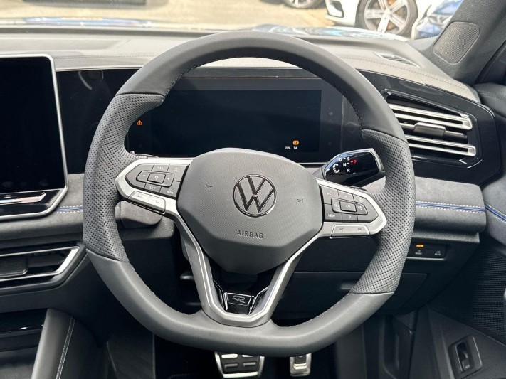  VOLKSWAGEN TIGUAN 2.0 TDI R-Line 5dr DSG 5573137
