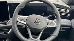 VOLKSWAGEN TIGUAN 2.0 TDI R-Line 5dr DSG 5573137