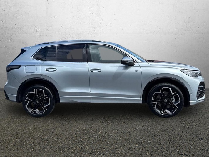  VOLKSWAGEN TIGUAN 2.0 TDI R-Line 5dr DSG 5573121