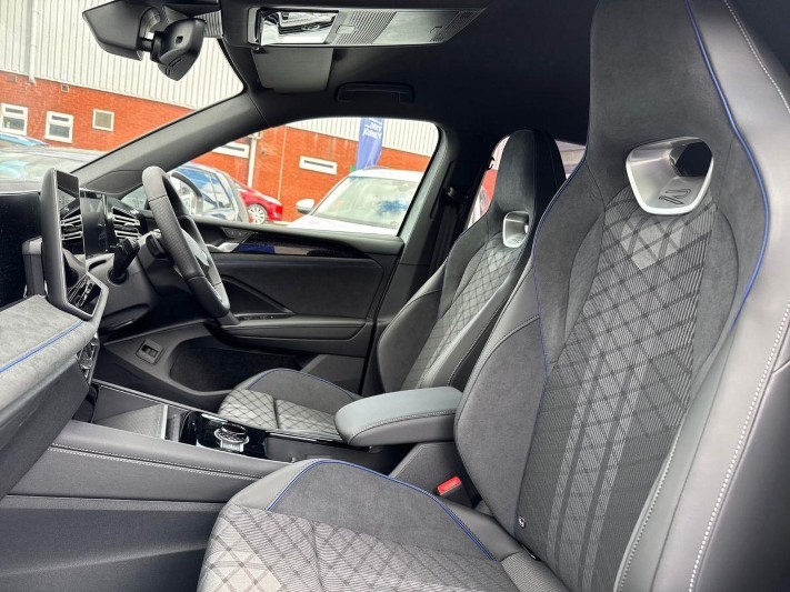  VOLKSWAGEN TIGUAN 2.0 TDI R-Line 5dr DSG 5573153