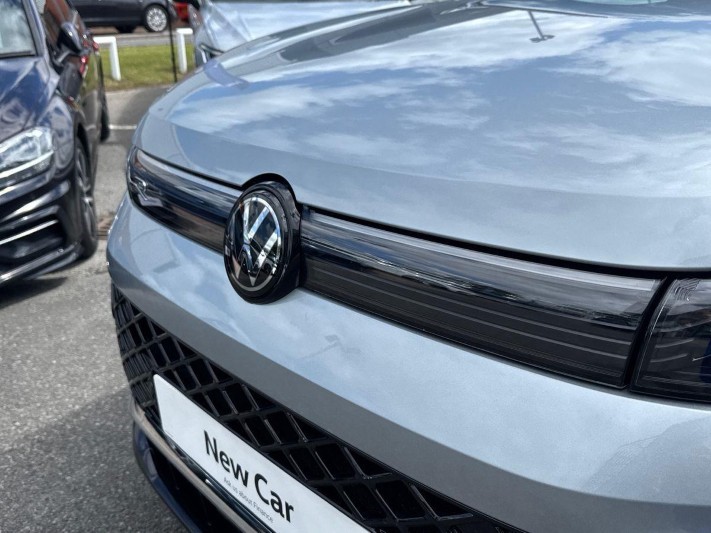  VOLKSWAGEN TIGUAN 2.0 TDI R-Line 5dr DSG 5573160