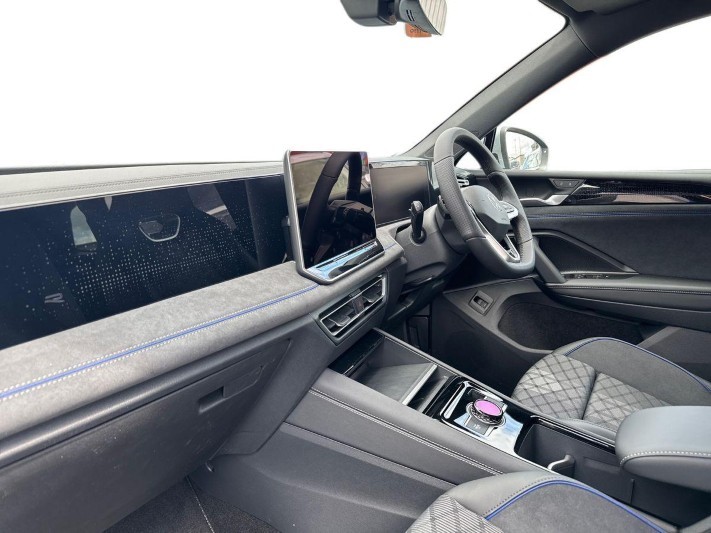  VOLKSWAGEN TIGUAN 2.0 TDI R-Line 5dr DSG
