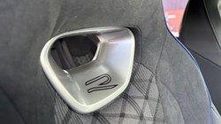 VOLKSWAGEN TIGUAN 2.0 TDI R-Line 5dr DSG 5573136