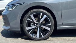 VOLKSWAGEN GOLF 1.5 TSI 150 Match 5dr 5803885