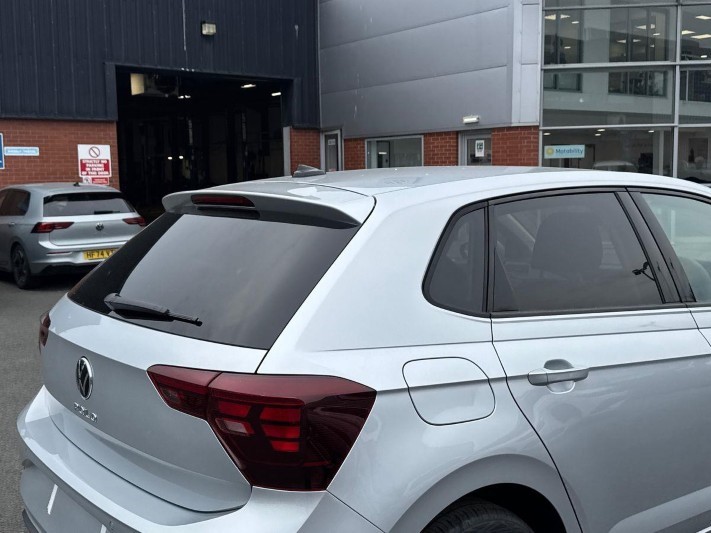  VOLKSWAGEN POLO 1.0 TSI Match 5dr 5760533
