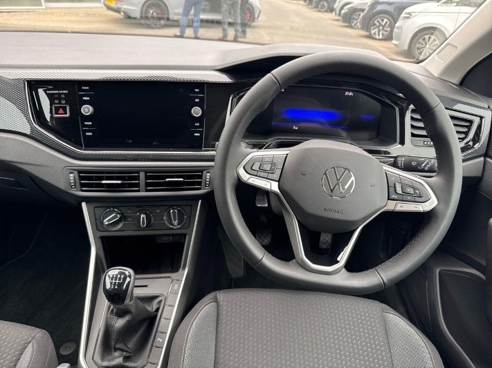  VOLKSWAGEN POLO 1.0 TSI Match 5dr 5760517