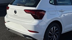 VOLKSWAGEN POLO 1.0 Life 5dr 5950888