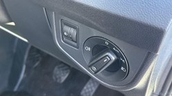 VOLKSWAGEN POLO 1.0 Life 5dr 5950901