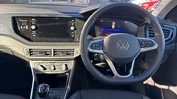 VOLKSWAGEN POLO 1.0 Life 5dr 5950866