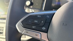 VOLKSWAGEN POLO 1.0 Life 5dr 5950863
