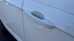 VOLKSWAGEN POLO 1.0 Life 5dr 5950894