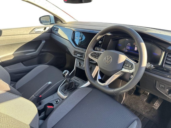  VOLKSWAGEN POLO 1.0 Life 5dr 5950848