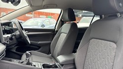 VOLKSWAGEN GOLF 1.5 TSI Match 5dr 5590126