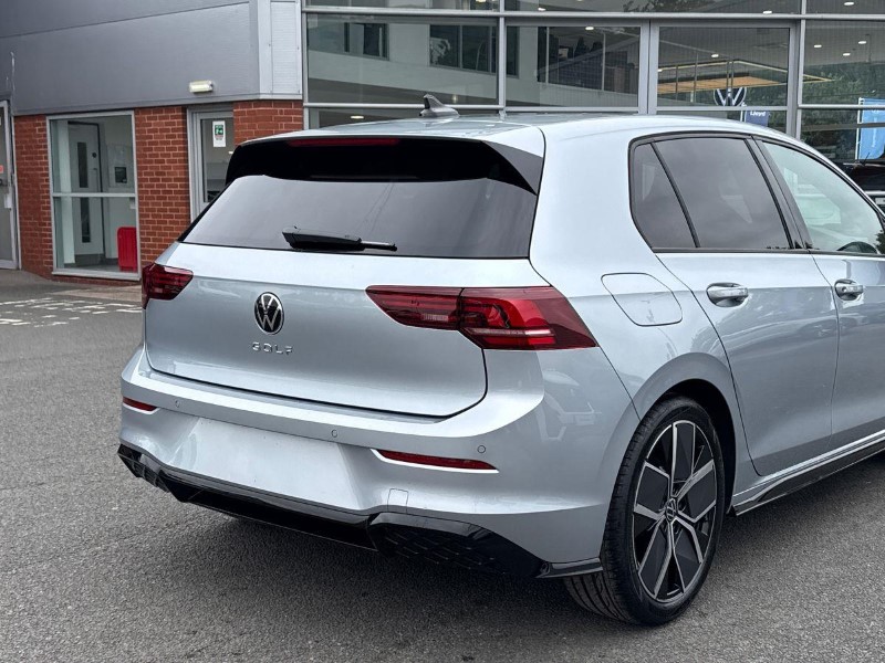  VOLKSWAGEN GOLF 1.5 TSI 150 R-Line 5dr 5590467