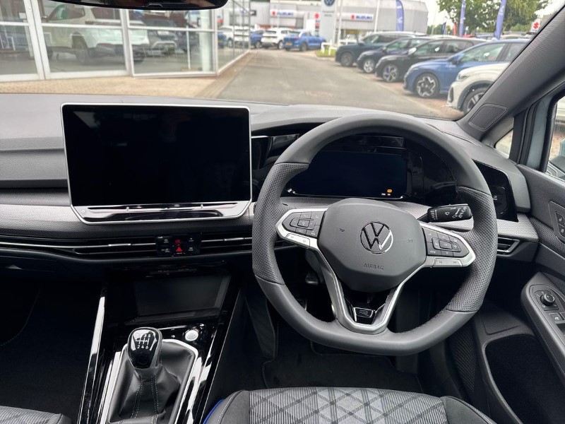  VOLKSWAGEN GOLF 1.5 TSI 150 R-Line 5dr 5590445