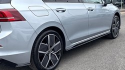 VOLKSWAGEN GOLF 1.5 TSI 150 R-Line 5dr 5590462