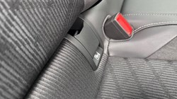 VOLKSWAGEN GOLF 1.5 TSI 150 R-Line 5dr 5590455