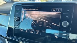 VOLKSWAGEN T-ROC 1.5 TSI R-Line 2dr DSG 5891985