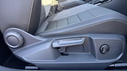 VOLKSWAGEN T-ROC 1.5 TSI R-Line 2dr DSG 5891972