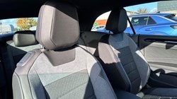 VOLKSWAGEN T-ROC 1.5 TSI R-Line 2dr DSG 5891974