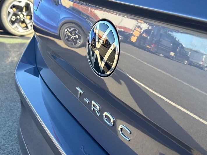  VOLKSWAGEN T-ROC 1.5 TSI R-Line 2dr DSG 5892002
