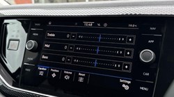 VOLKSWAGEN POLO 1.0 TSI Match 5dr 5815624
