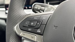 VOLKSWAGEN T-ROC 1.5 eTSI 150 R-Line 5dr DSG 5800314
