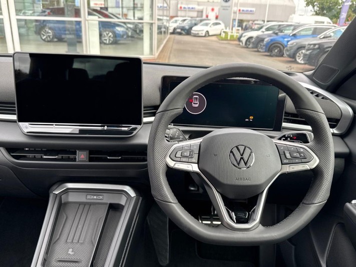  VOLKSWAGEN T-ROC 1.5 eTSI 150 R-Line 5dr DSG 5800317