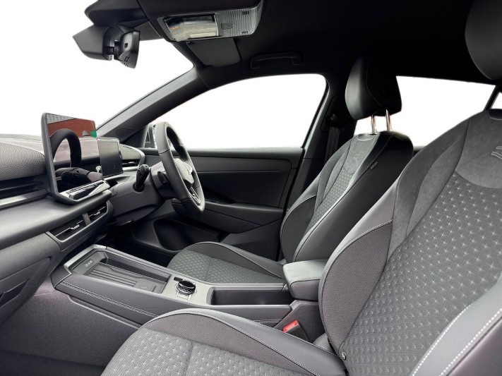  VOLKSWAGEN T-ROC 1.5 eTSI 150 R-Line 5dr DSG 5800300