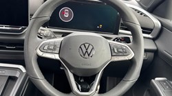 VOLKSWAGEN T-ROC 1.5 eTSI 150 R-Line 5dr DSG 5800313