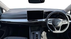 VOLKSWAGEN GOLF 1.5 eTSI 150 Match 5dr DSG 5634165