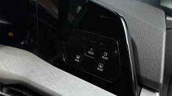 VOLKSWAGEN GOLF 1.5 eTSI 150 Match 5dr DSG 5634215