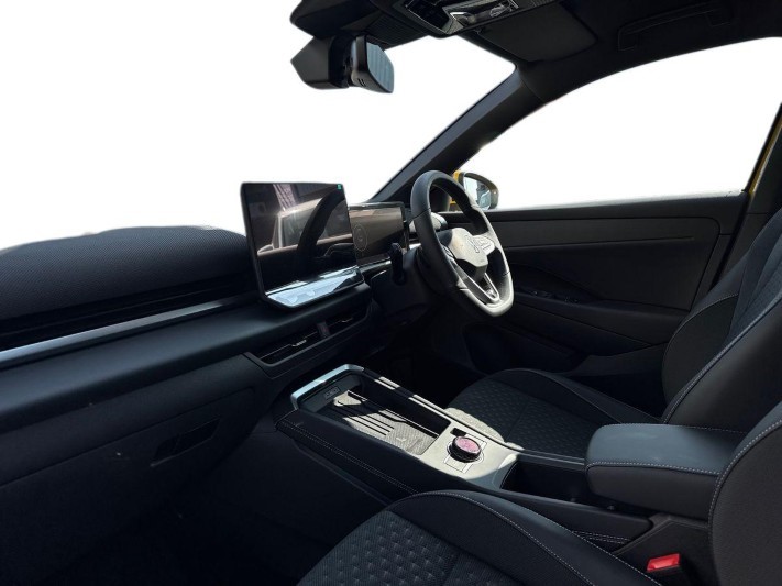  VOLKSWAGEN T-ROC 1.5 eTSI 150 R-Line 5dr DSG 1