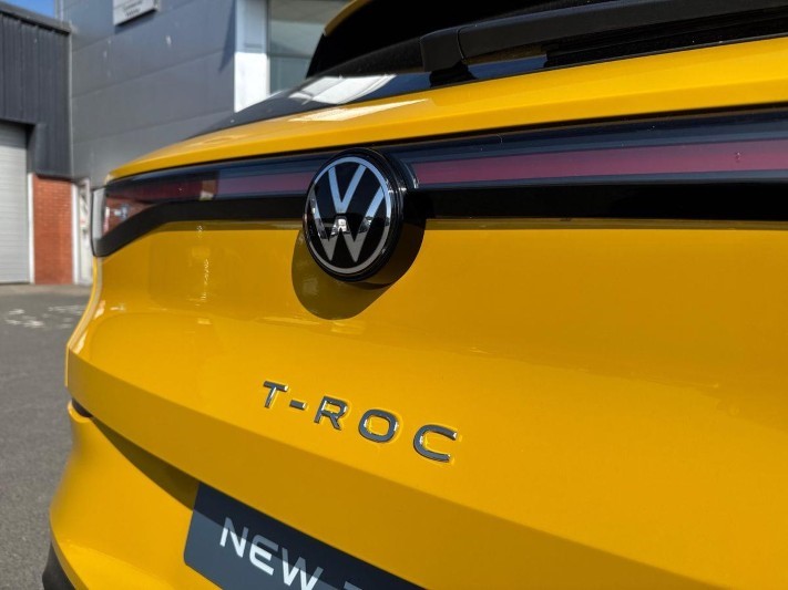 VOLKSWAGEN T-ROC 1.5 eTSI 150 R-Line 5dr DSG 5803709
