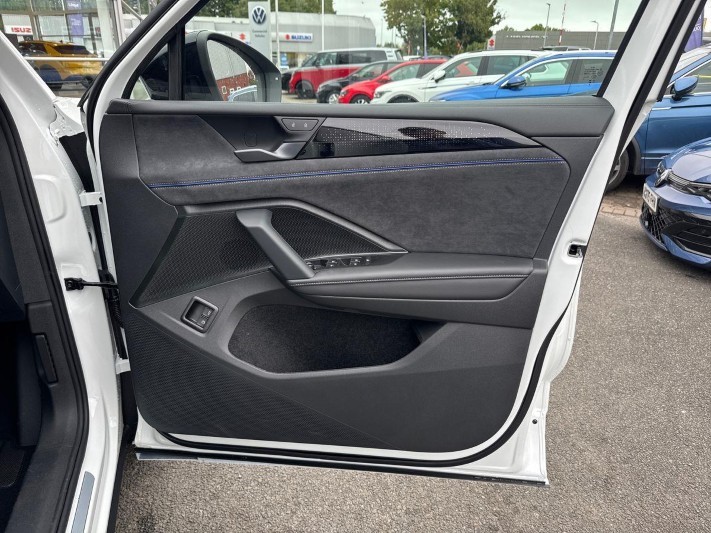  VOLKSWAGEN TIGUAN 1.5 TSI eHybrid R-Line 5dr DSG 5844656