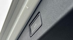 VOLKSWAGEN TIGUAN 1.5 TSI eHybrid R-Line 5dr DSG 5844681