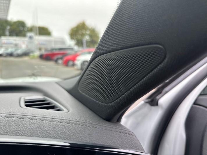  VOLKSWAGEN TIGUAN 1.5 TSI eHybrid R-Line 5dr DSG 5844657