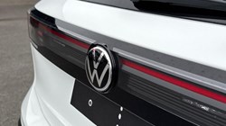 VOLKSWAGEN TIGUAN 1.5 TSI eHybrid R-Line 5dr DSG 5844689