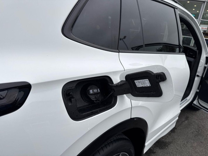  VOLKSWAGEN TIGUAN 1.5 TSI eHybrid R-Line 5dr DSG 5844699