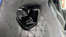 VOLKSWAGEN TIGUAN 1.5 TSI eHybrid R-Line 5dr DSG 5844661