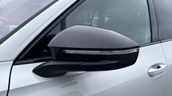 VOLKSWAGEN TIGUAN 1.5 TSI eHybrid R-Line 5dr DSG 5844693