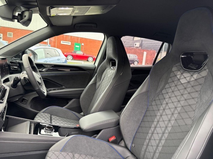  VOLKSWAGEN TIGUAN 1.5 TSI eHybrid R-Line 5dr DSG 5844678