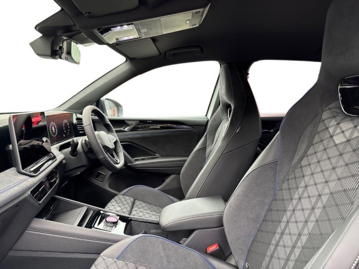  VOLKSWAGEN TIGUAN 1.5 TSI eHybrid R-Line 5dr DSG 5844649