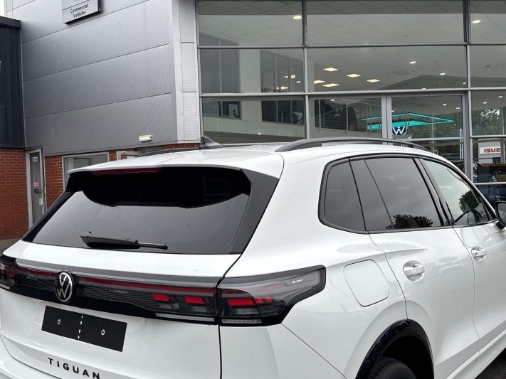  VOLKSWAGEN TIGUAN 1.5 TSI eHybrid R-Line 5dr DSG 5844682