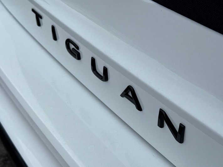  VOLKSWAGEN TIGUAN 1.5 TSI eHybrid R-Line 5dr DSG 5844655